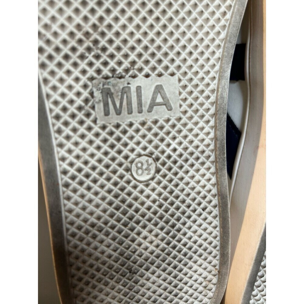 MIA Women's White Low-Top Sneakers Red Navy Accents Lace-Up Women’s 8.5 - Picture 8 of 10